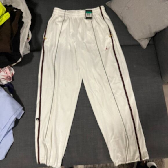Retro Jordan Pants From 2006 Joggers White NWT Nike Fit Dry Red Jordan - Picture 6 of 14